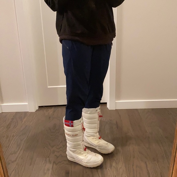 COPY - Helly Hansen White Snowboot - Picture 14 of 15